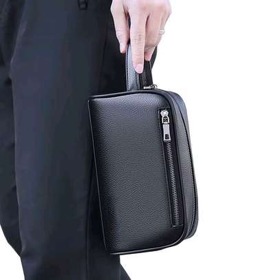 Sac à main en cuir pour homme image 8