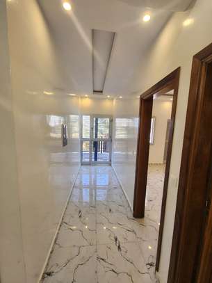 APPARTEMENT F3 A LOUER AUX MARISTES image 3