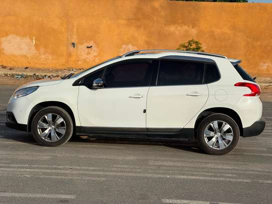 Peugeot 2008 année 2017 image 3