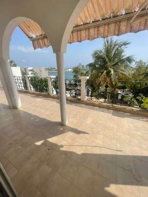 Appartement Vue Sur Mer à Louer à Fann Résidence image 2