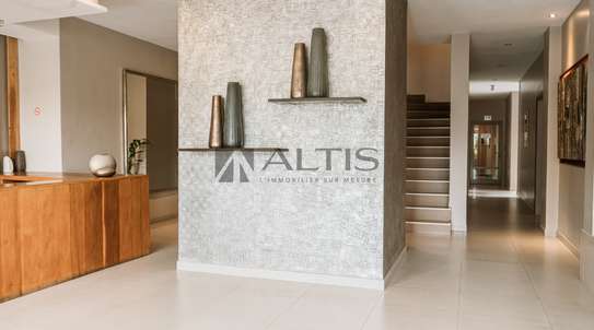 APPARTEMENT F4 À LOUER - MERMOZ image 9