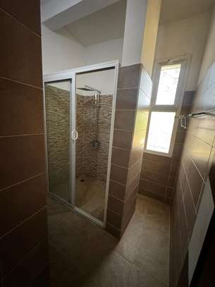 Villa F4 à louer à louer aux Mamelles image 14
