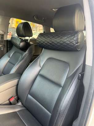 Hyundia Tucson image 6