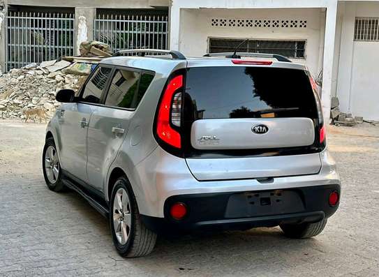 Kia soul 2018 image 2
