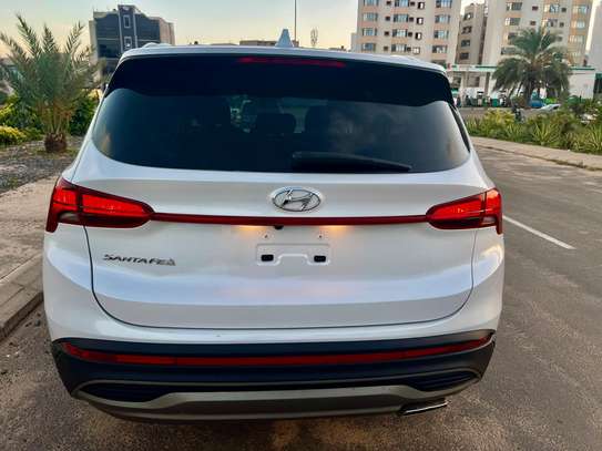 Hyundai Santa Fe 2022 image 4