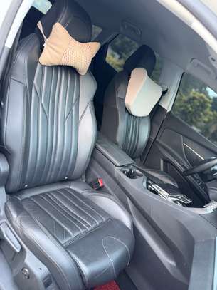 Peugeot 3008 image 12