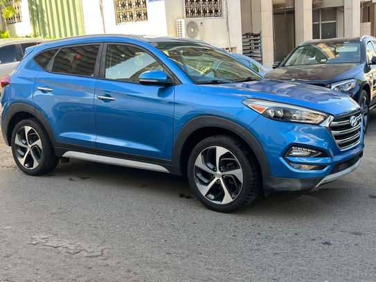 Hyundai Tucson 2017 SUV image 2