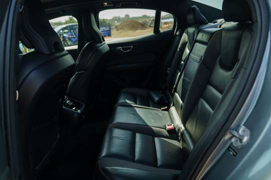 2020 Volvo s60 image 7