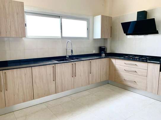 Appartement meublé  F4 vue  sur mer aux almaldies image 10
