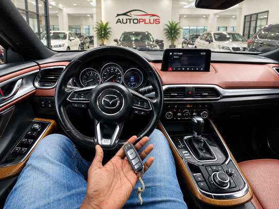 Mazda cx9 Signature 2018 image 8