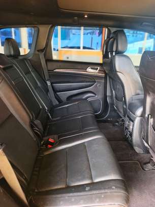JEEP CHEROKEE OVERLAND image 6