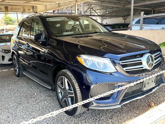 Mercedes Benz GLE400 image 3
