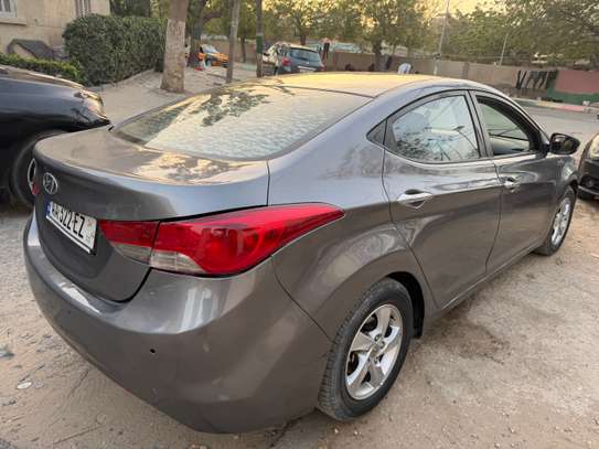 Hyundai Avante 2013 image 3