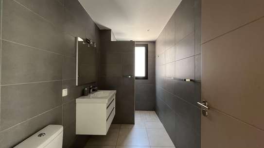 F4 meublé à louer à Ngor image 11