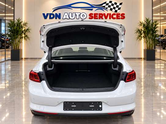 Renault SM6 essence full options image 7