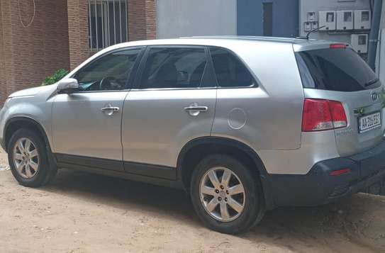 Kia Sorento SUV 2013 image 5