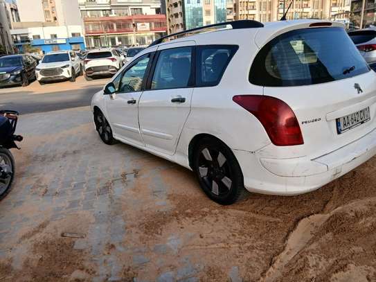 Peugeot 308 2013 image 2
