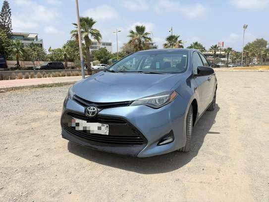 Toyota Corolla 2018 LE image 3