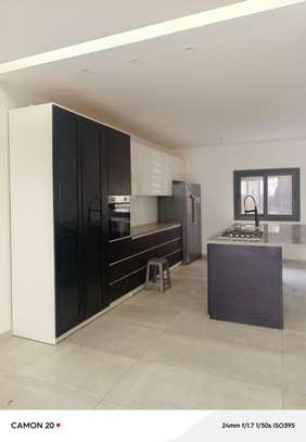 Somptueuse villa derrière Exclusive image 11