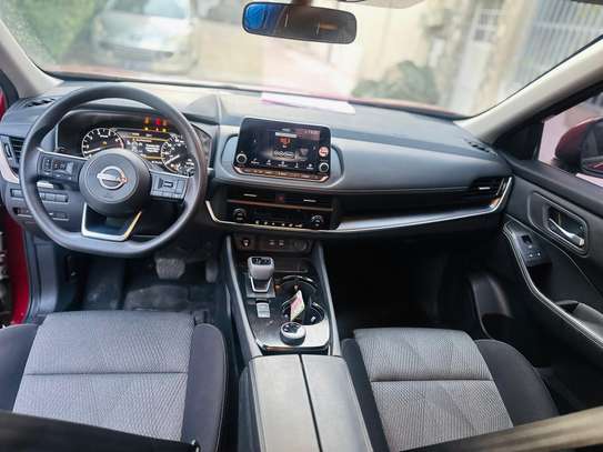 NISSAN ROGUE SV AWD 2024 image 6