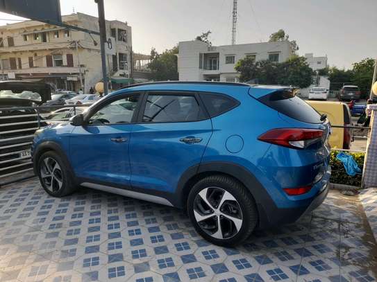 Hyundai tucson image 10