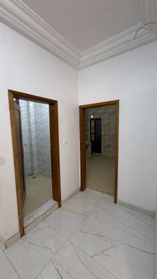 APPARTEMENT F3 NEUF À THIÈS image 3