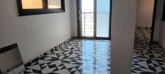 Appartement neuf lumineux avec grande baie vitrée image 2