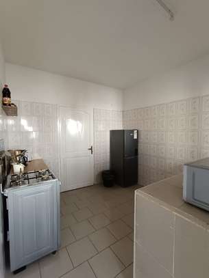Superbe T2 Meublé - Les Almadies image 8