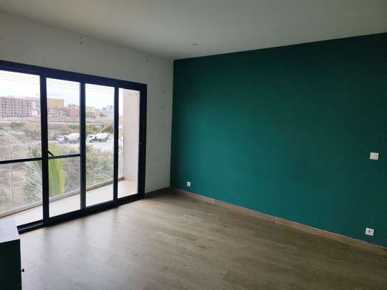 A louer F4 lumineux et luxe vue mer Virage Dakar image 10