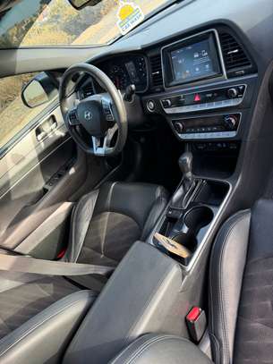 Hyundai Sonata année 2018 berline gris métallisé image 11