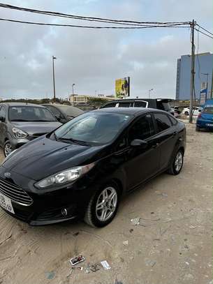 Ford Fiesta SE 2017 image 3