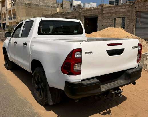 Toyota Hilux manuel diesel 2017 image 6