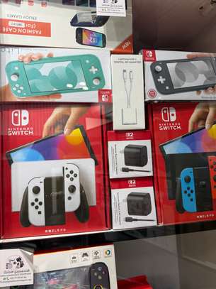 Nintendo Switch OLED et accessoires officiels neufs image 4