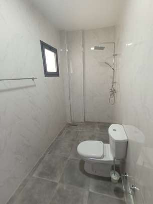 Appartement F4 à louer à Mbackiyou Faye image 14