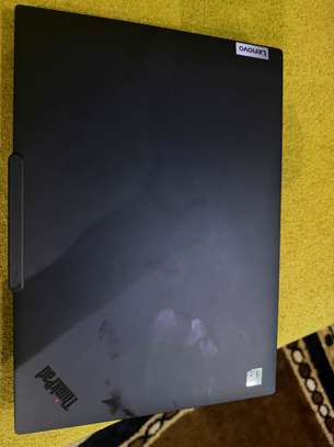 LÉNÉVO THINKPAD P14s Gen 5 –Ryzen 7 PRO image 3
