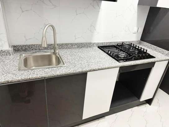 APPARTEMENT F3 À LOUER À NGOR ALMADIES image 9