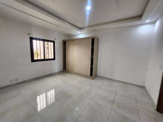 Penthouse F5 et terrasse à louer Mermoz image 10