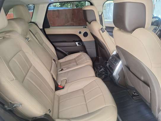 Range rover sport image 5