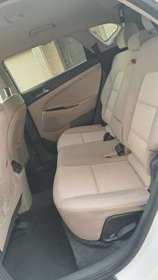 Hyundai Tucson 2017 1,6 litres version 4x4 image 14