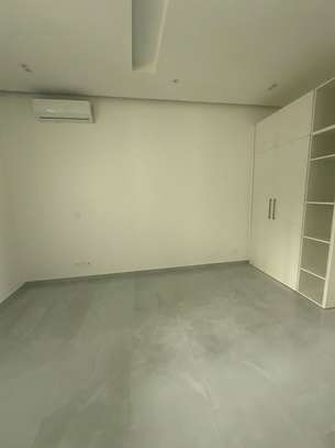 Somptueux Penthouse 289m2 au Point E image 8