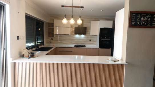 CUISINES EQUIPEES NEUVES ET IMPORTEES image 2