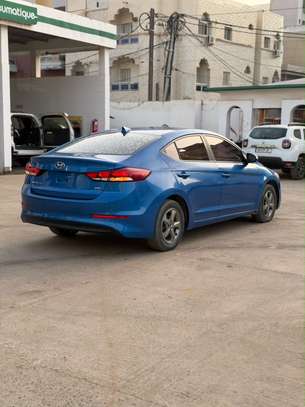 Hyundai AVANTE 2017 image 11