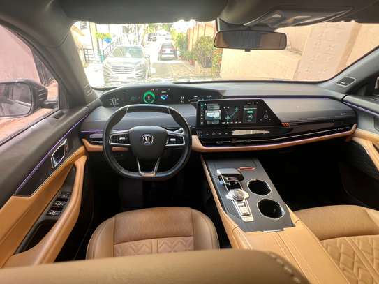 Changan UNI-K — SUV rare • Toit pano • Garanti image 11