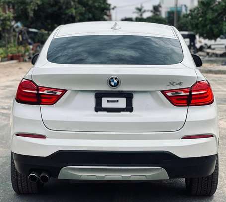 BMW x4 M 2018 image 6