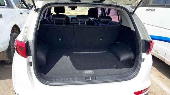 Kia Sportage SUV 5 portes blanc polyvalent image 3