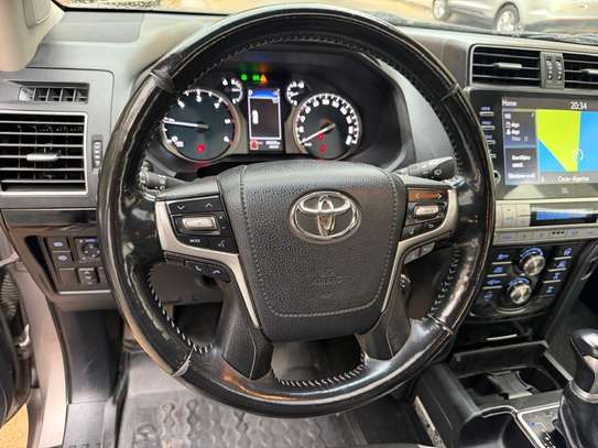 Toyota prado Vx année 2023 image 10