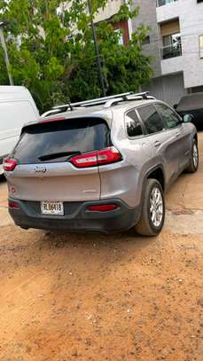 Jeep cherokee image 11