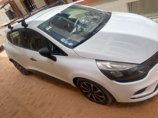 A vendre Renault clio 4 année 2018 image 2
