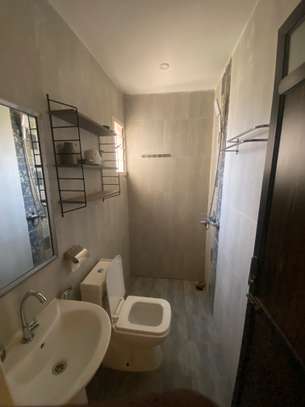 APPARTEMENT MEUBLE F4 A LOUER A DIAMNIADIO image 7