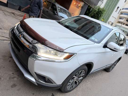 Mitsubishi Outlander 2017 image 9
